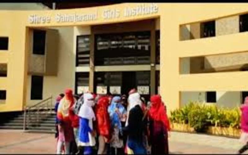 i2i News Trivandrum,sahajanada college , menstruation, principal arrest, i2inews